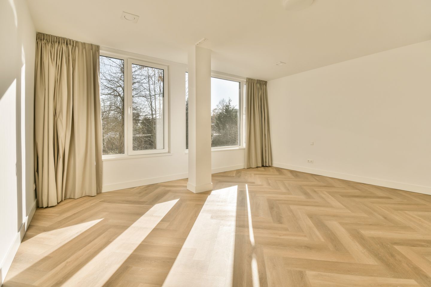 Photo 14 of Van Boshuizenstraat 443