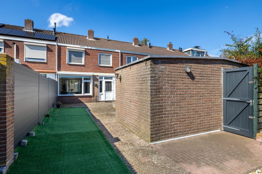 Photo 22 of Piet Mondriaanstraat 5