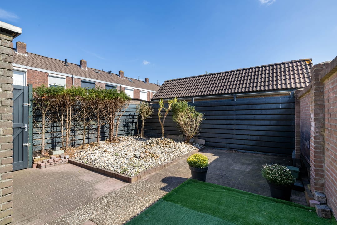 Photo 23 of Piet Mondriaanstraat 5