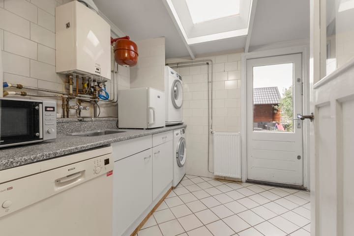 Hoekwoning te koop: Looydijk 30, De Bilt