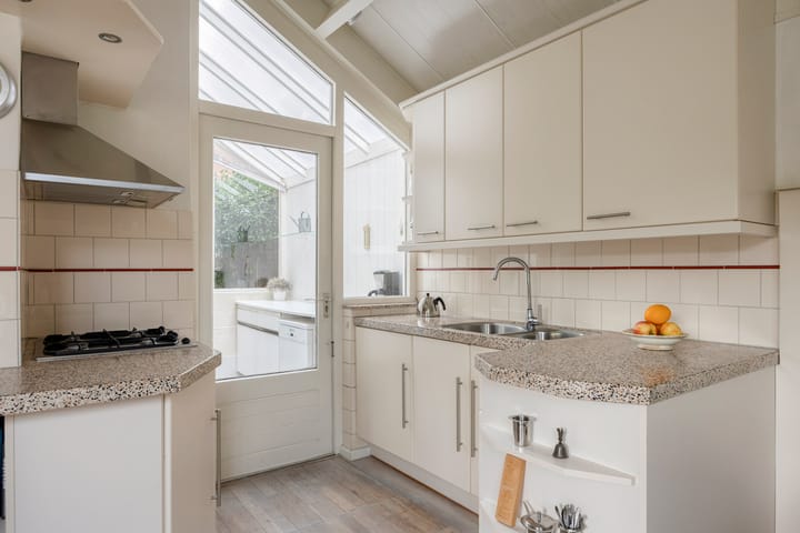 Hoekwoning te koop: Schubertplantsoen 8, Hazerswoude-Rijndijk