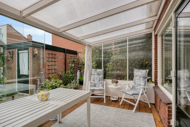 Hoekwoning te koop: Schubertplantsoen 8, Hazerswoude-Rijndijk