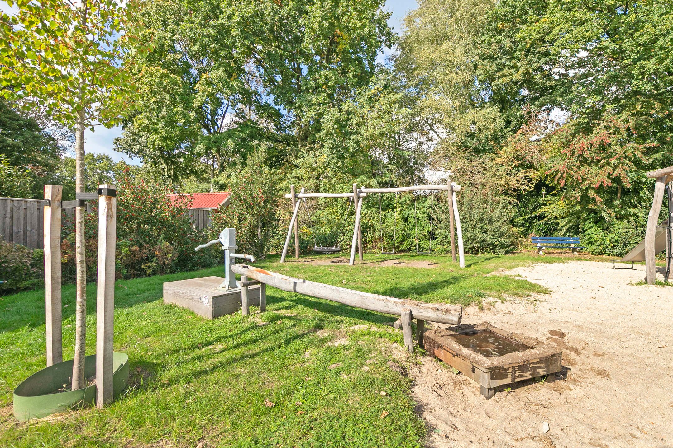 Photo 45 of Lippe-Biesterfeldstraat 37