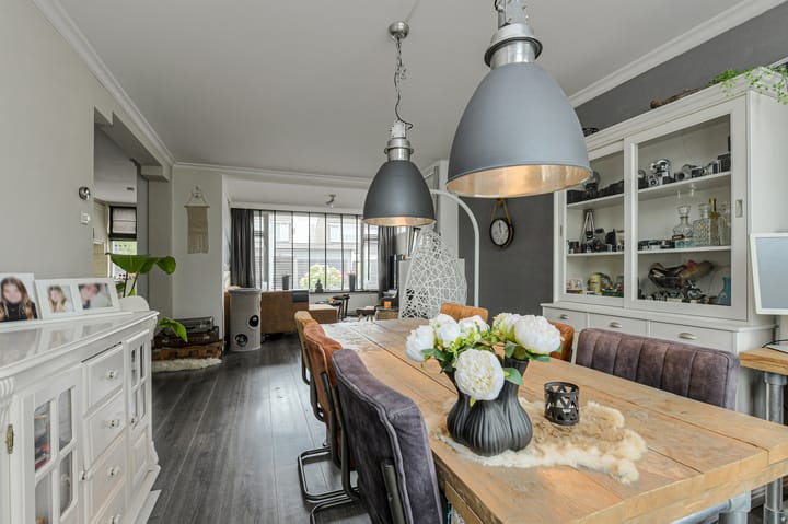 Hoekwoning te koop: Vijfhoevenlaan 7, Raamsdonksveer