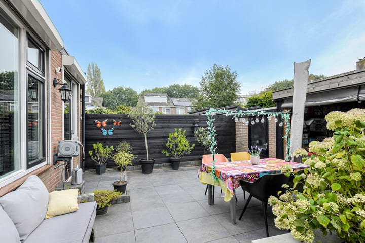 Hoekwoning te koop: Vijfhoevenlaan 7, Raamsdonksveer