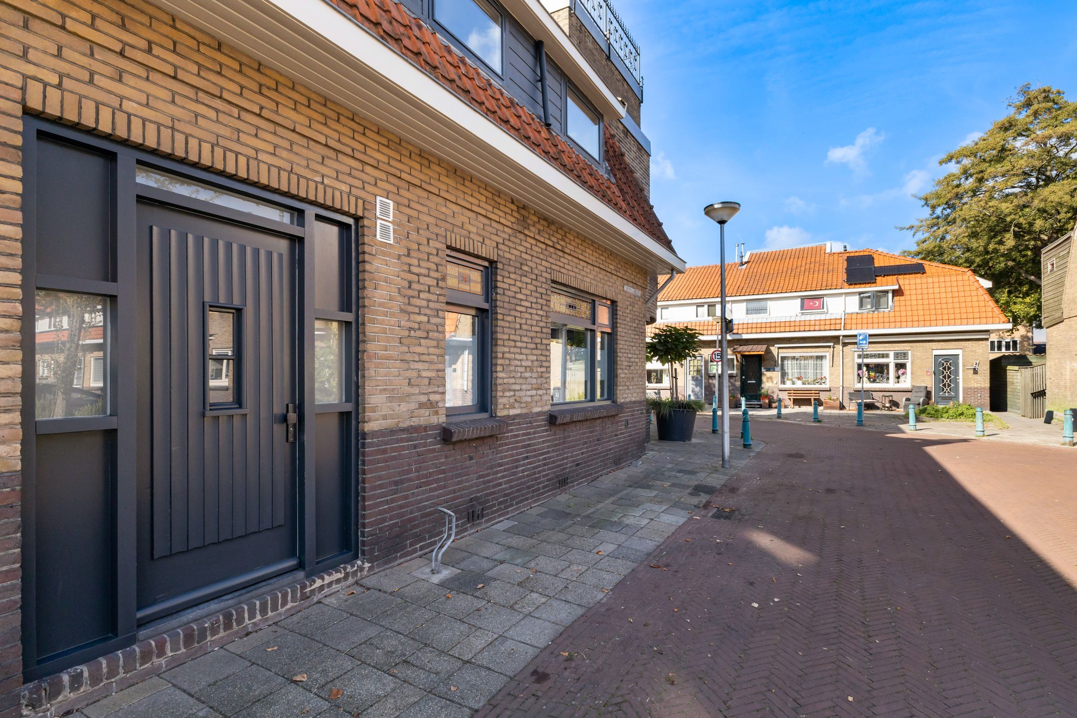 Foto 6 van Woudstraat 1