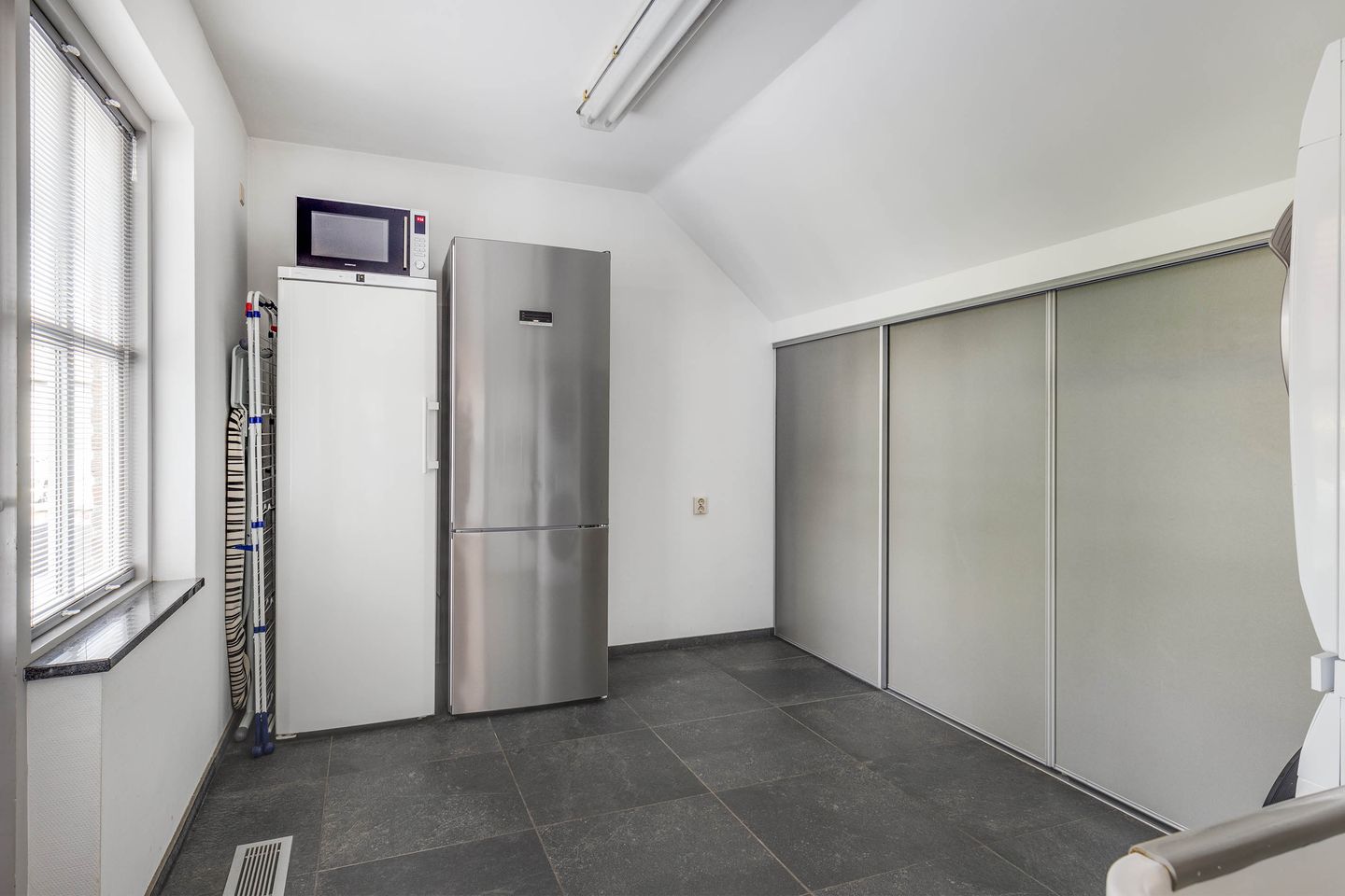 Photo 34 of Geverikerstraat 111