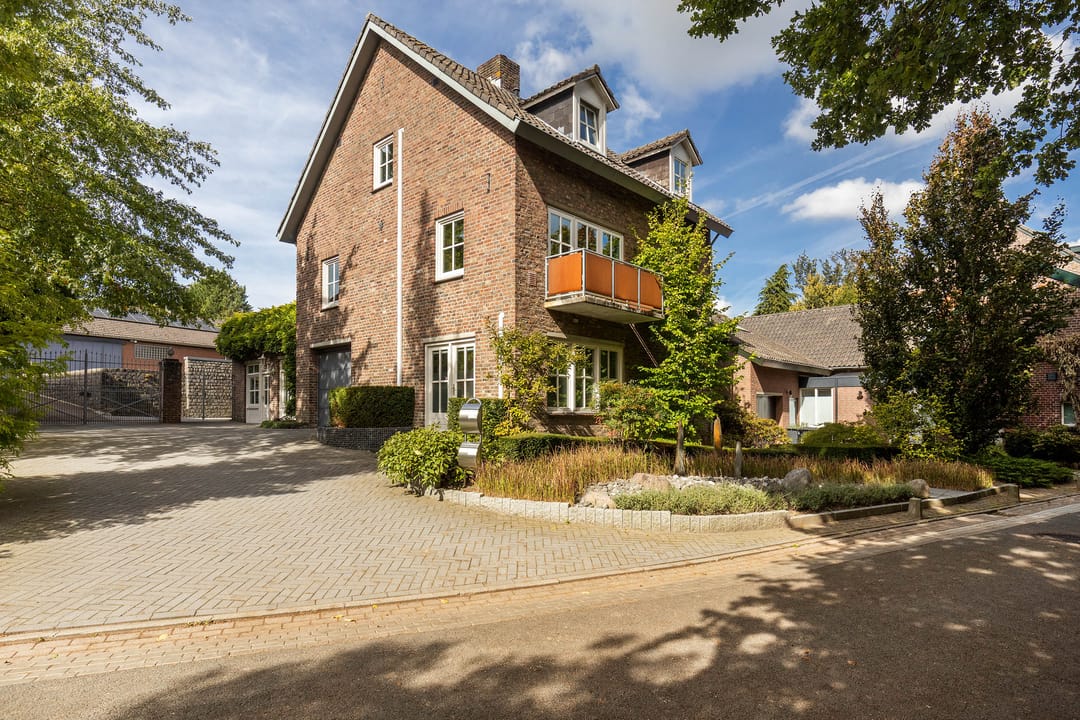 Photo 16 of Geverikerstraat 111