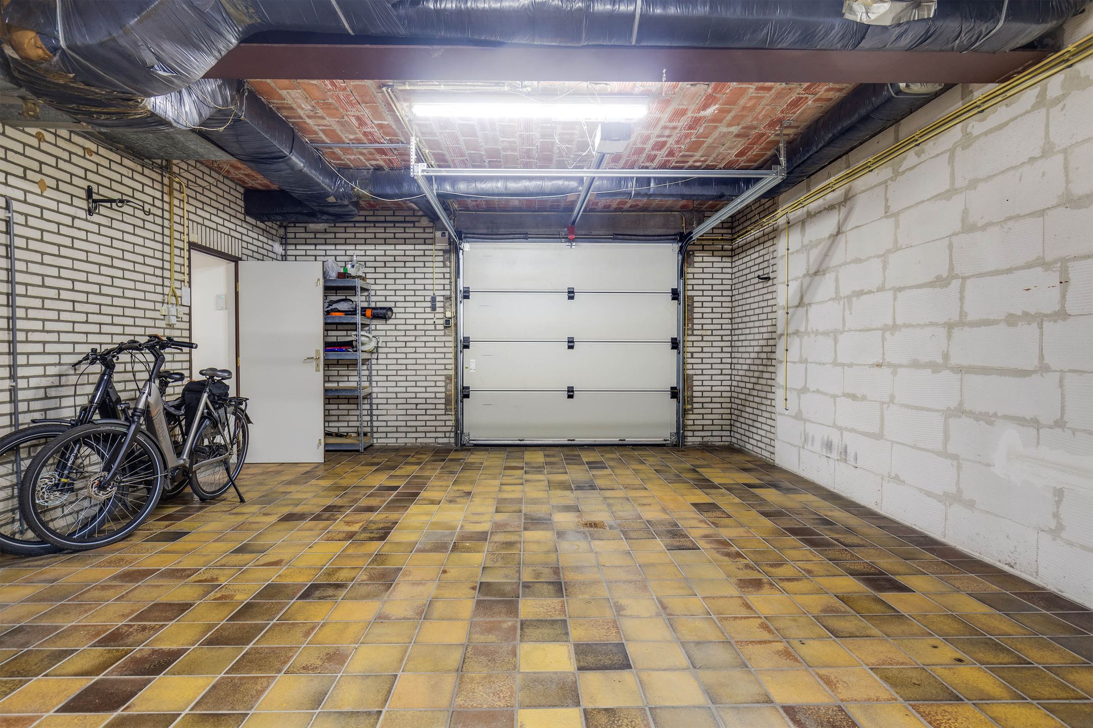 Photo 57 of Geverikerstraat 111