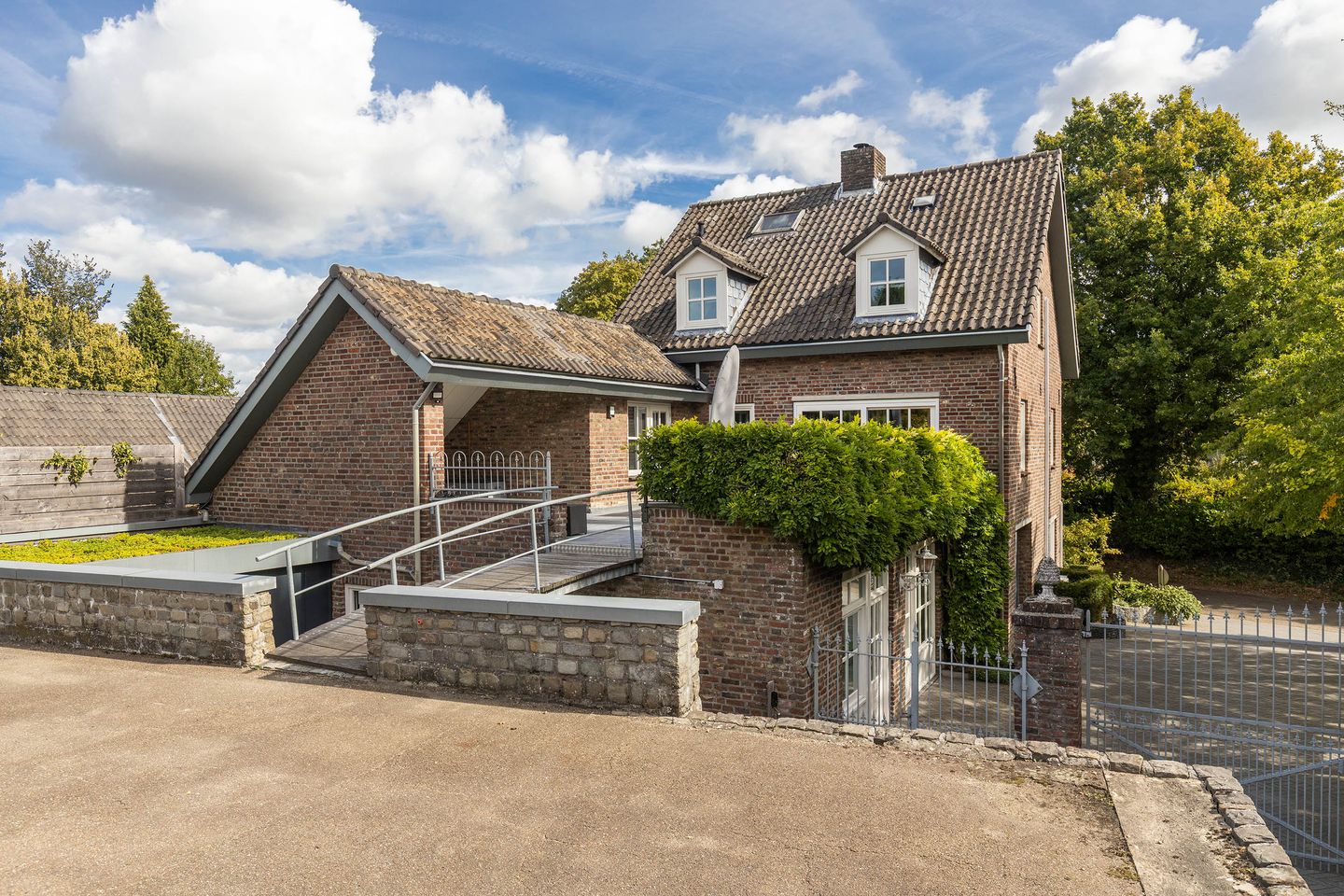 Photo 74 of Geverikerstraat 111