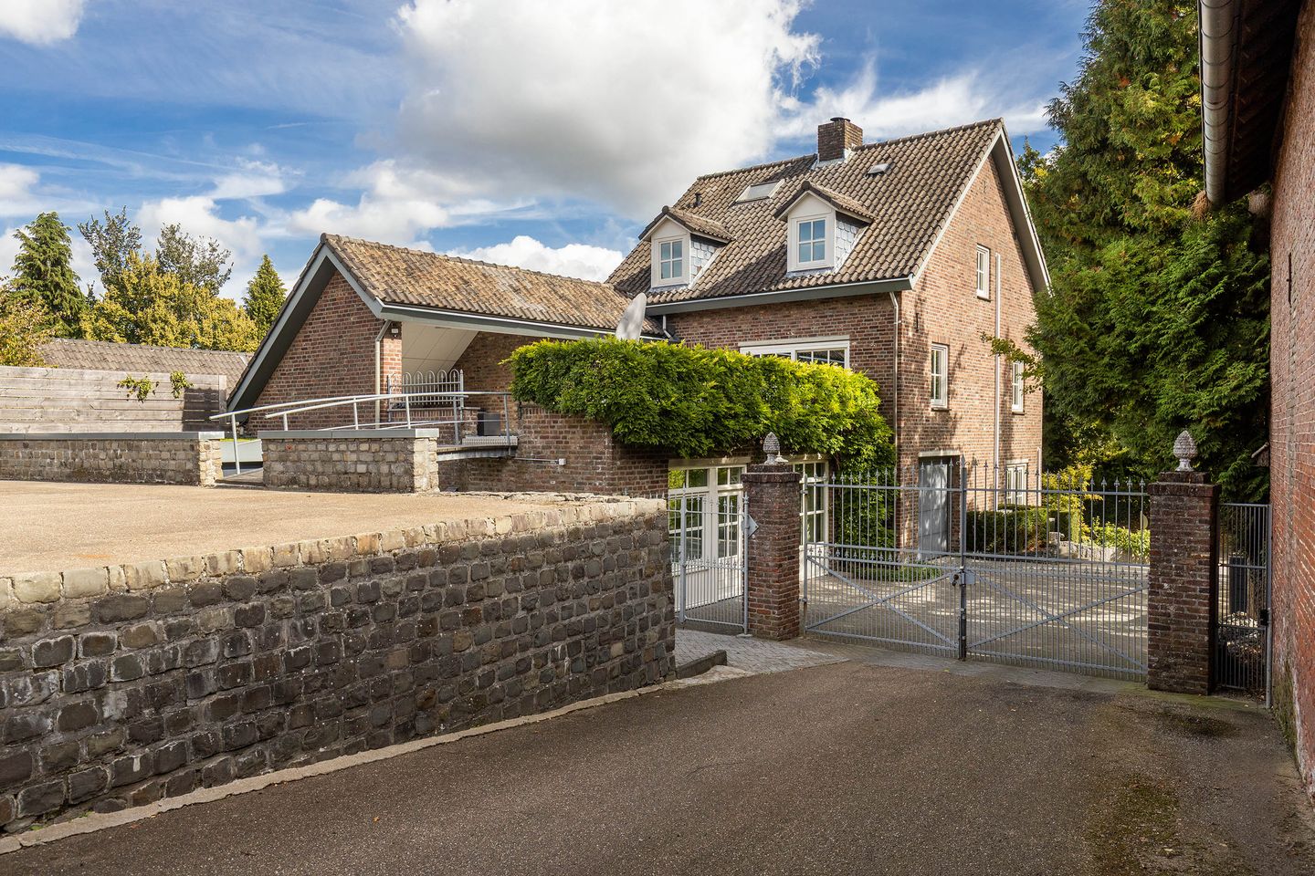Photo 85 of Geverikerstraat 111