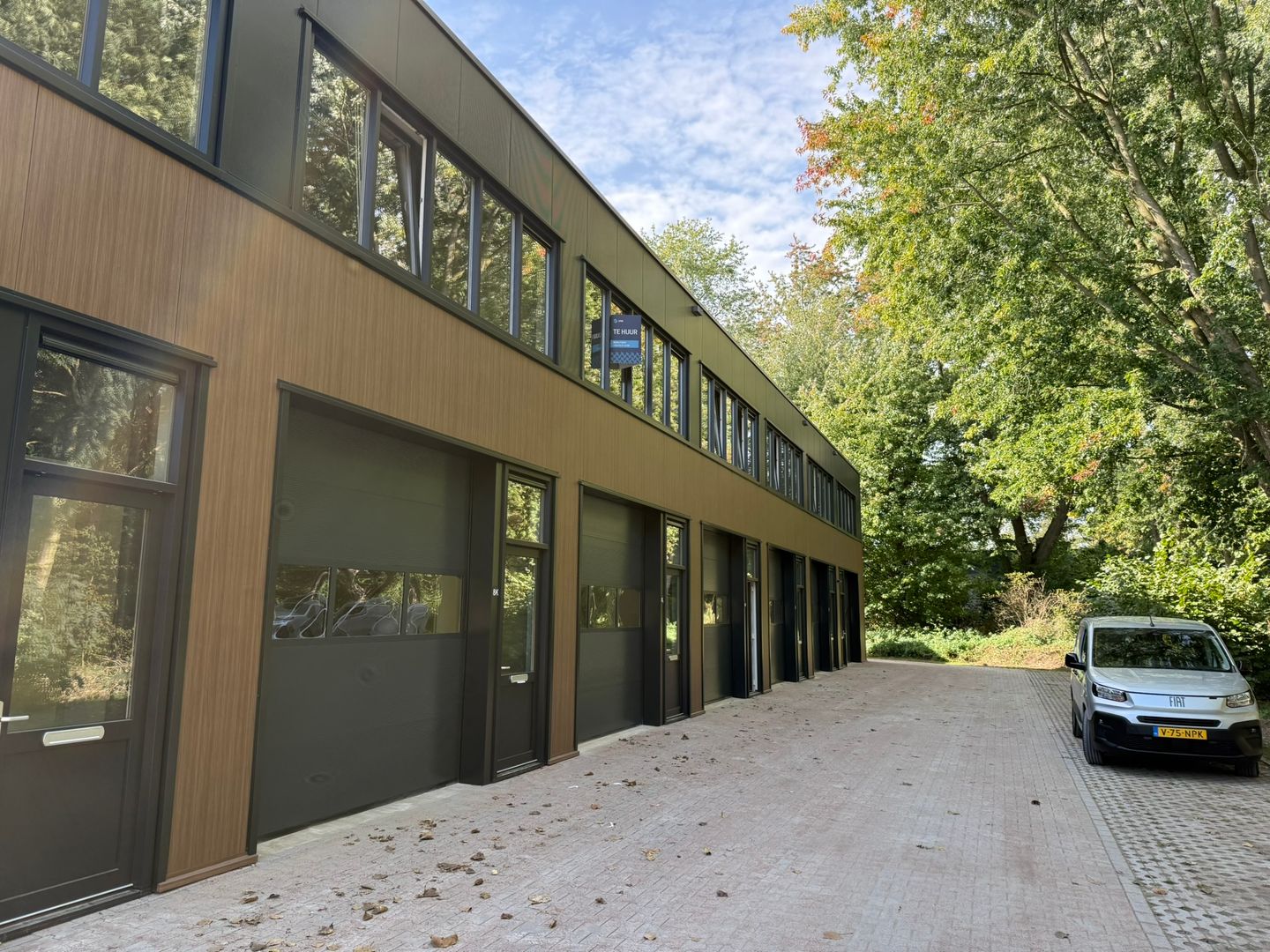 Bekijk foto 2 van Herfordstraat 8-L