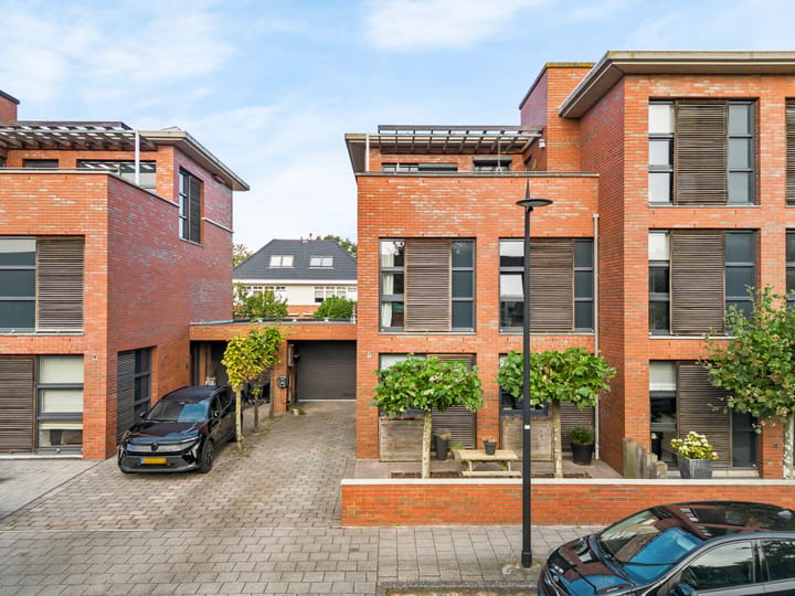 Tussenwoning te koop: Overbeek 16, Noordwijk (Zh)