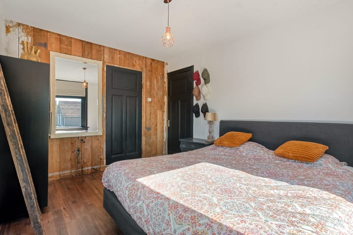Twee-onder-één-kap te koop: Rozenstraat 19, Almelo