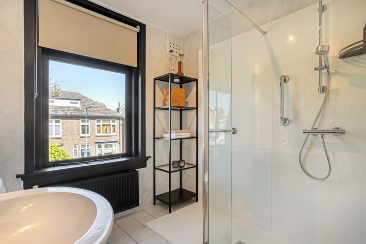 Twee-onder-één-kap te koop: Rozenstraat 19, Almelo