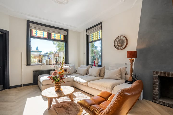 Twee-onder-één-kap te koop: Rozenstraat 19, Almelo