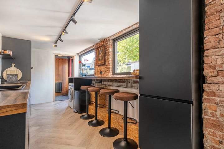 Twee-onder-één-kap te koop: Rozenstraat 19, Almelo