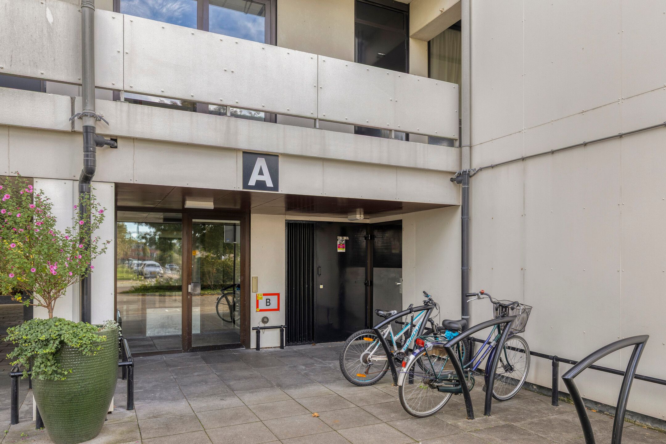 Photo 6 of Doenradestraat 42-F33