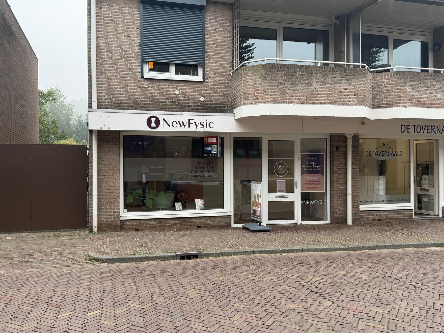 Bekijk foto 1 van Burg. Verwielstraat 15