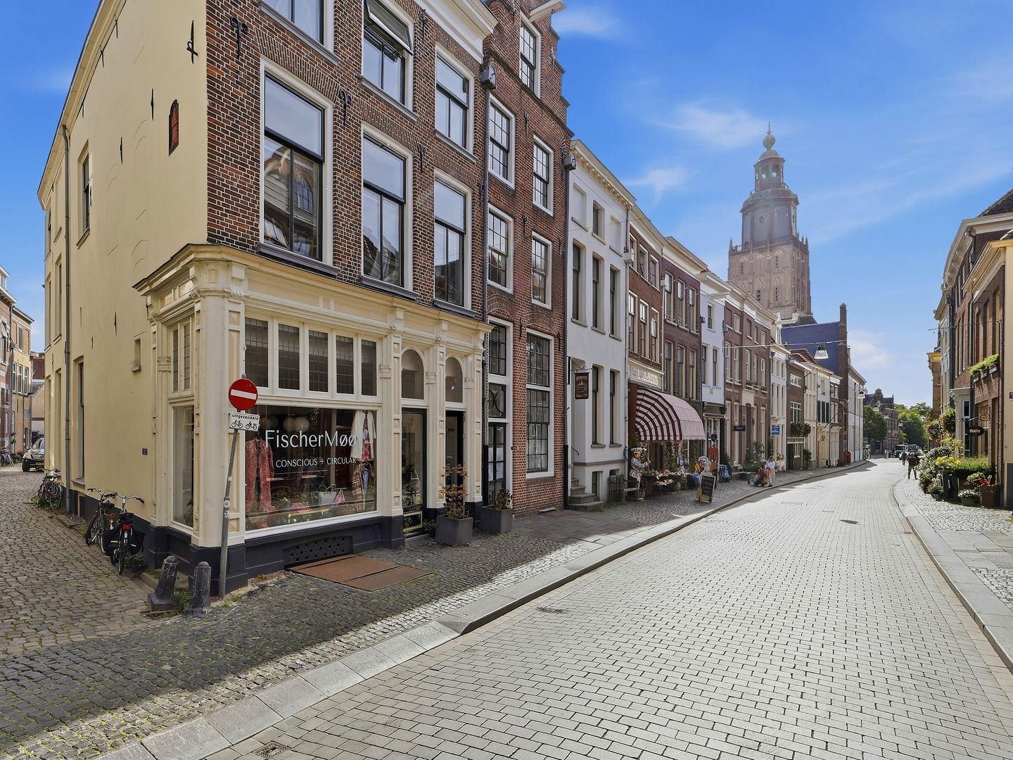 View photo 2 of Lange Hofstraat 28
