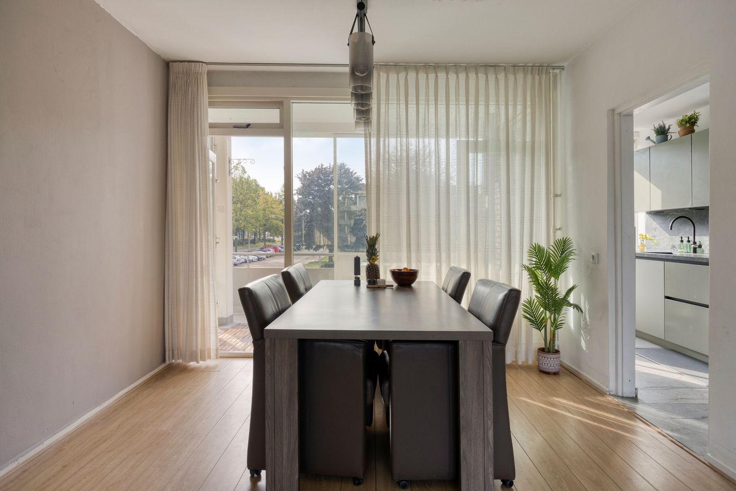 Photo 14 of Veldmaarschalk Montgomerylaan 851