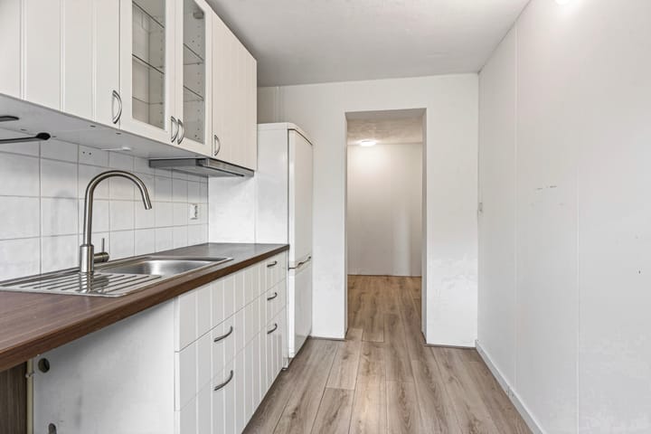 Tussenwoning te koop: De Houtmanstraat 131, Arnhem