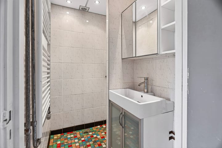 Tussenwoning te koop: De Houtmanstraat 131, Arnhem