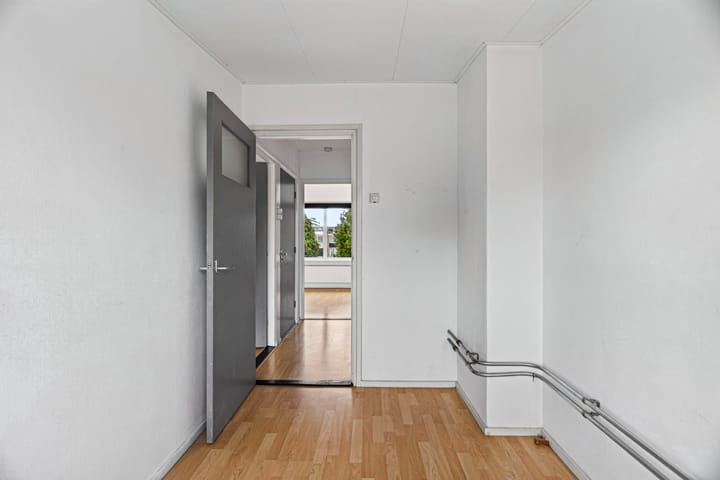 Tussenwoning te koop: De Houtmanstraat 131, Arnhem