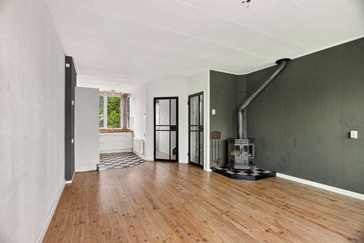 Tussenwoning te koop: De Houtmanstraat 131, Arnhem
