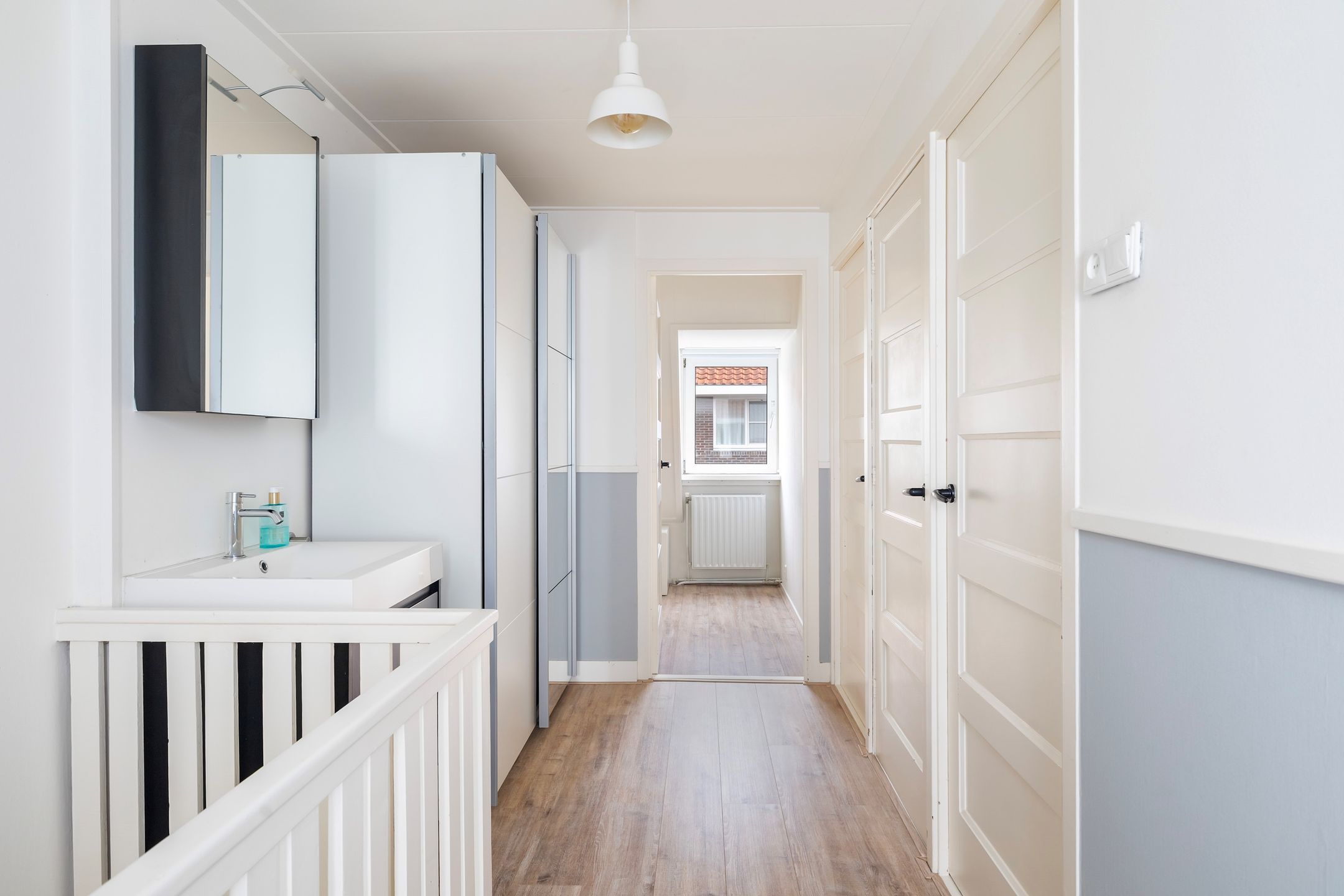 Photo 18 of van Ostadestraat 58