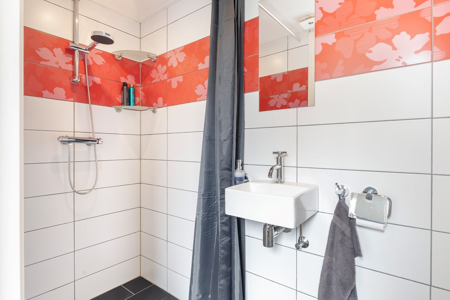 Photo 19 of van Ostadestraat 58
