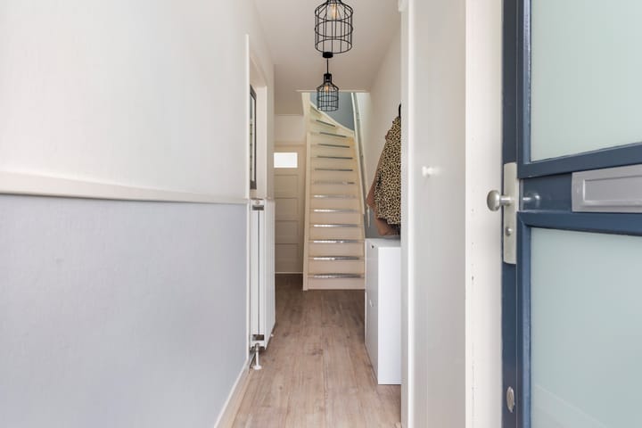 Photo 5 of van Ostadestraat 58