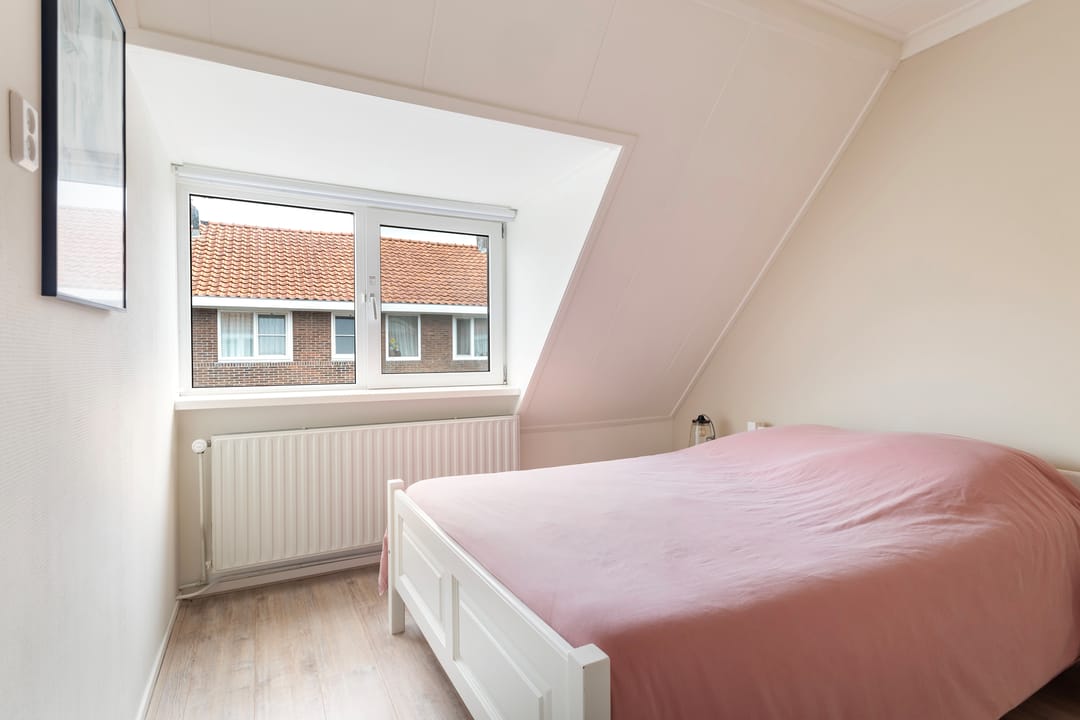 Photo 23 of van Ostadestraat 58