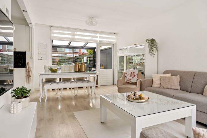 Tussenwoning te koop: Telemannstraat 118, Zwolle