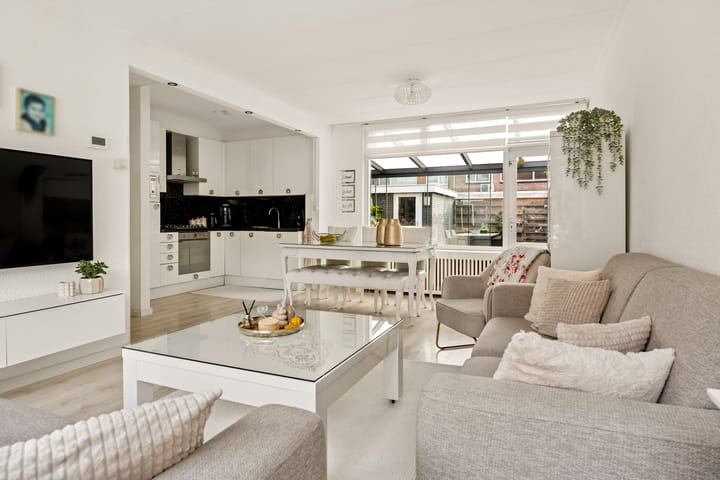 Tussenwoning te koop: Telemannstraat 118, Zwolle