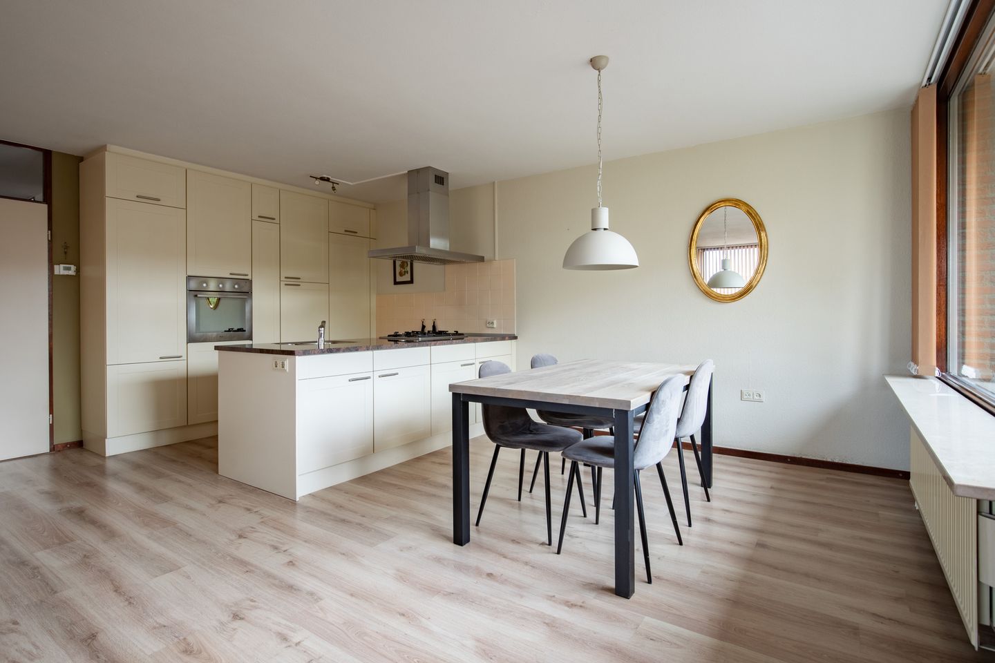 Photo 10 of Joep Nicolasstraat 300