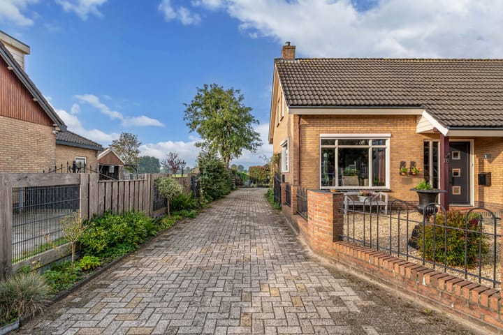 Vrijstaande woning te koop: Steenwijkerweg 18, De Blesse