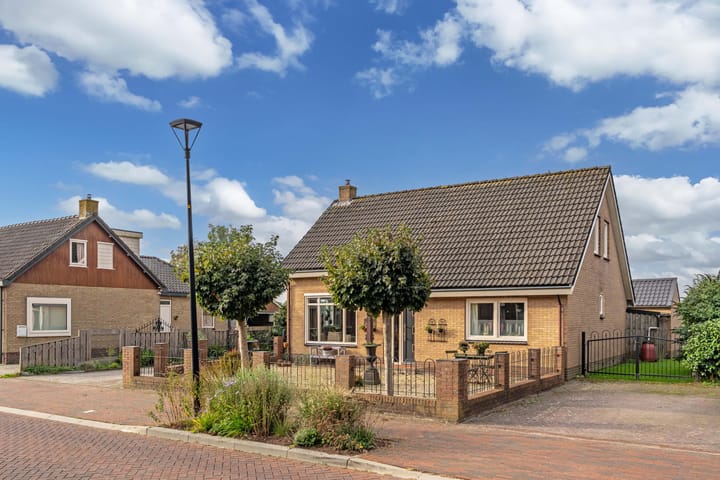 Vrijstaande woning te koop: Steenwijkerweg 18, De Blesse