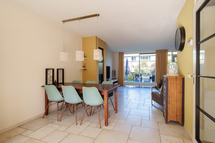 Tussenwoning te koop: Klimtstraat 3, Almere