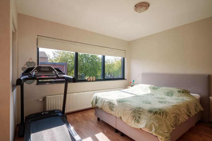 Tussenwoning te koop: Klimtstraat 3, Almere