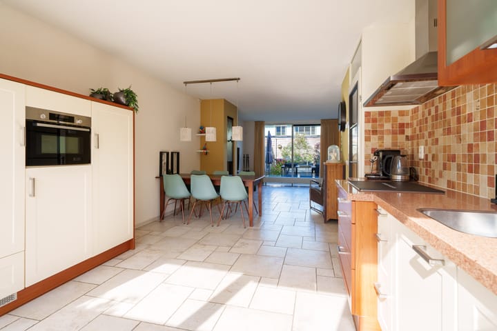 Tussenwoning te koop: Klimtstraat 3, Almere