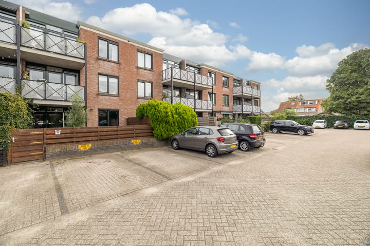 Appartement te koop: Van Boetzelaerlaan 52, Hoogland