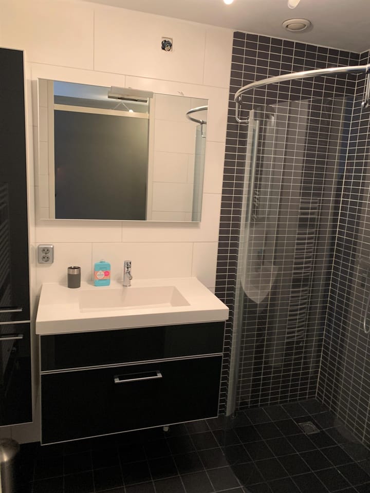 Appartement te huur: Koerierstersplein 8, Amsterdam