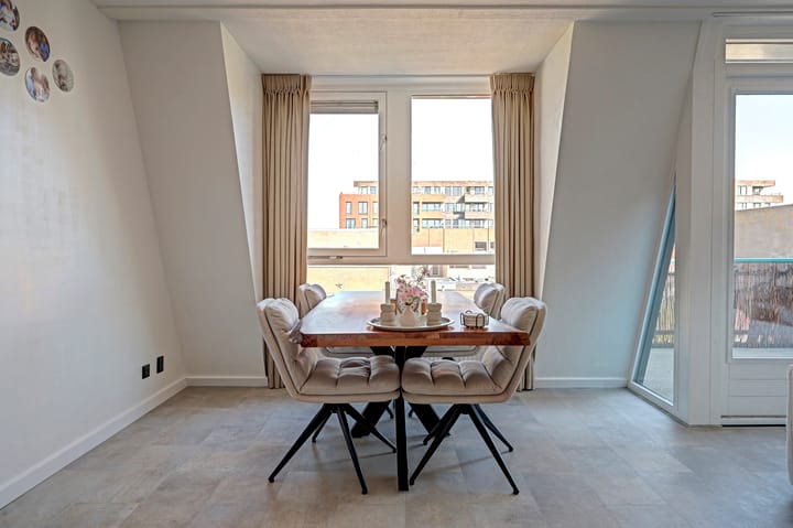 Appartement te koop: marktlaan 80, Hoofddorp