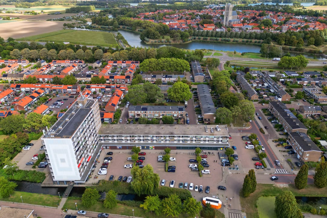 Photo 32 of van der Fuyckstraat 219