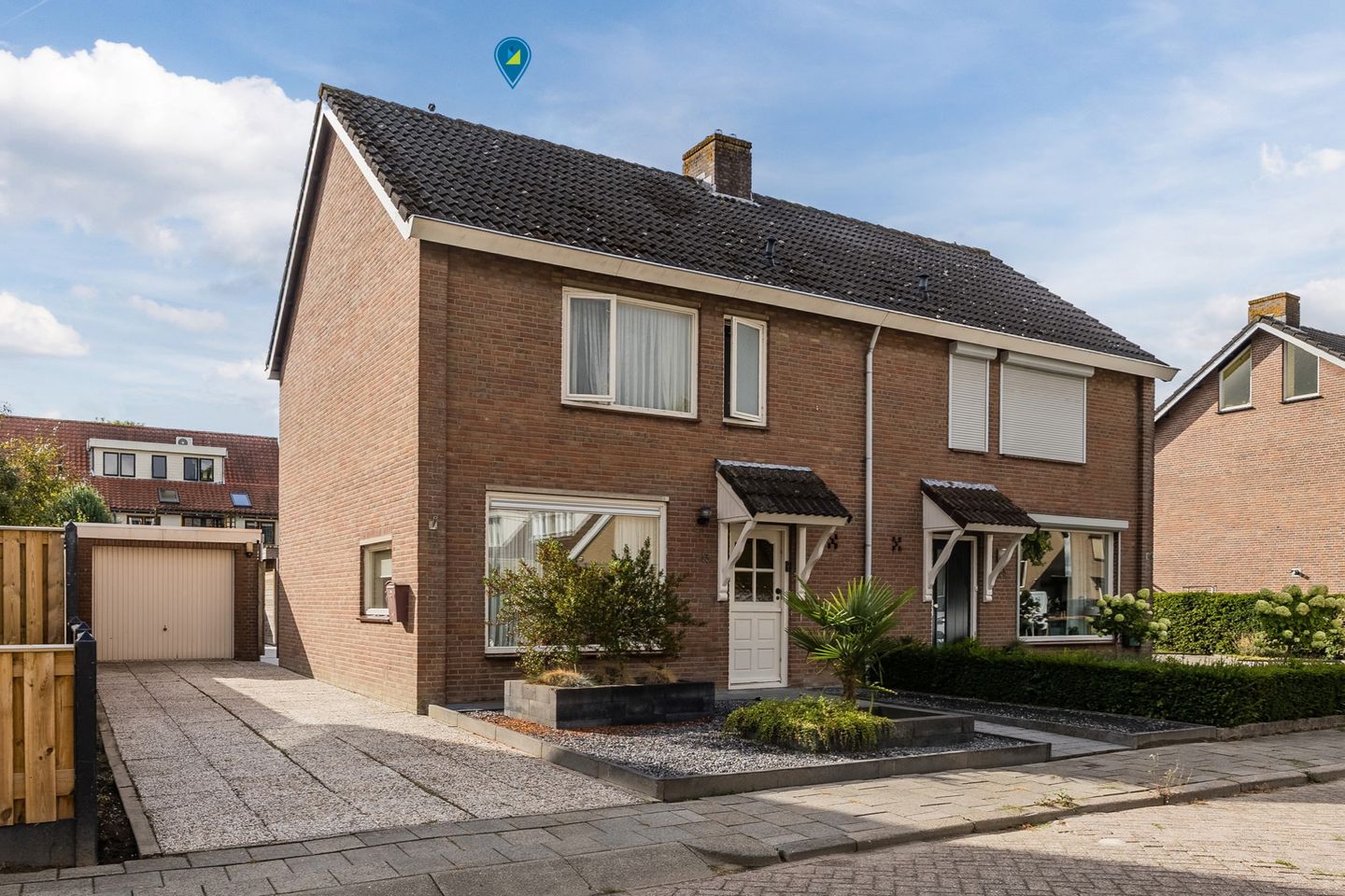 Foto 1 van Blauwbloei 13