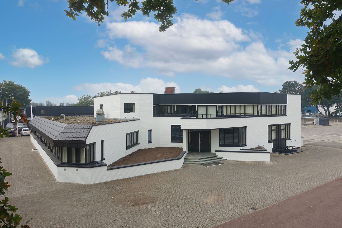 Bekijk foto 1 van Parmentierweg 3