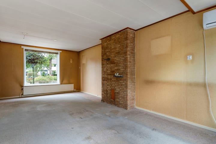 Twee-onder-één-kap te koop: Wolter ter Haarstraat 4, Balkbrug