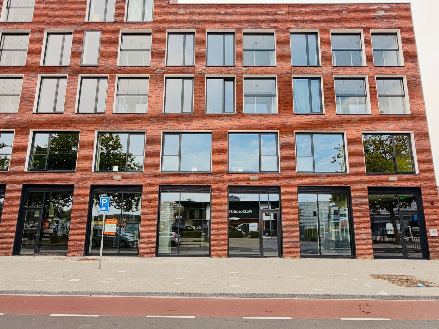 Bekijk foto 3 van Rooseveltstraat 65