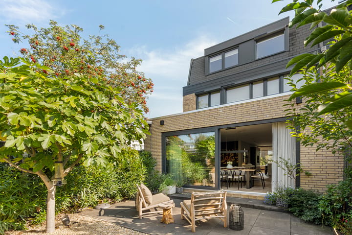 Hoekwoning te koop: Jan van Avesneslaan 1, Amstelveen